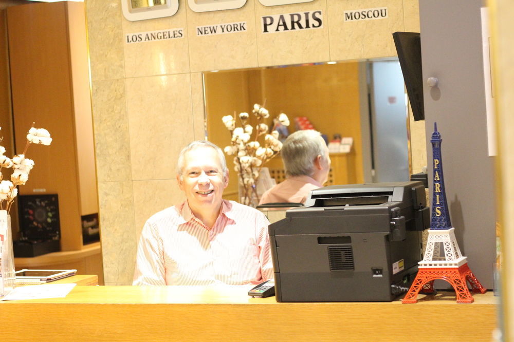 Cosmotel Hotel Paryż Zewnętrze zdjęcie